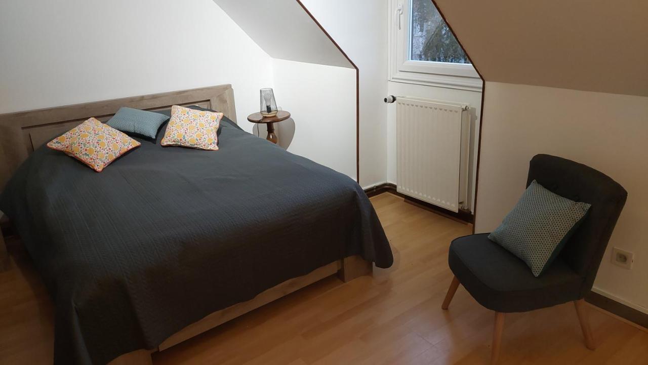 Colette Alain Maxime Bed & Breakfast Lapalisse Bagian luar foto